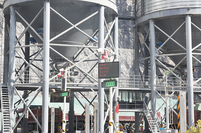 筒倉(cāng)無(wú)人自動(dòng)裝車(chē)系統(tǒng) 筒倉(cāng)無(wú)人自動(dòng)裝車(chē)系統(tǒng)