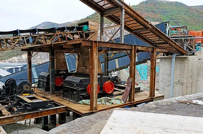 山西省晉中DLZSJ1218雙轉(zhuǎn)子制砂機(jī)使用現(xiàn)場(chǎng)