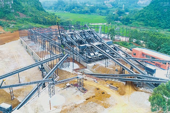 年產(chǎn)500萬(wàn)噸砂石生產(chǎn)線環(huán)保施工現(xiàn)場(chǎng)實(shí)拍