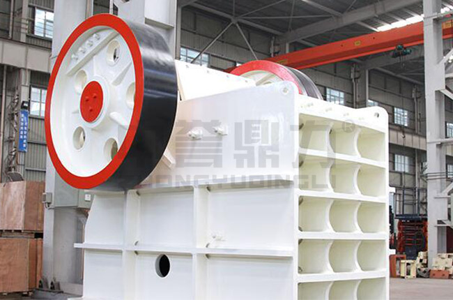 鄂式粗破碎機大型號 鄂式粗破碎機大型號