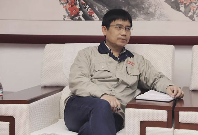 衛(wèi)輝市委書記梁常運(yùn)等導(dǎo)考察調(diào)研中譽(yù)鼎力智能礦山管理系統(tǒng)應(yīng)用情況