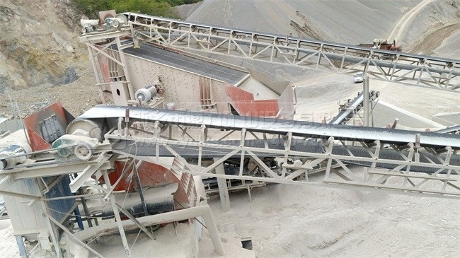 混凝土攪拌站生產(chǎn)現(xiàn)場