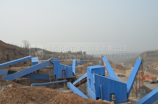 水泥廠破碎生產(chǎn)線