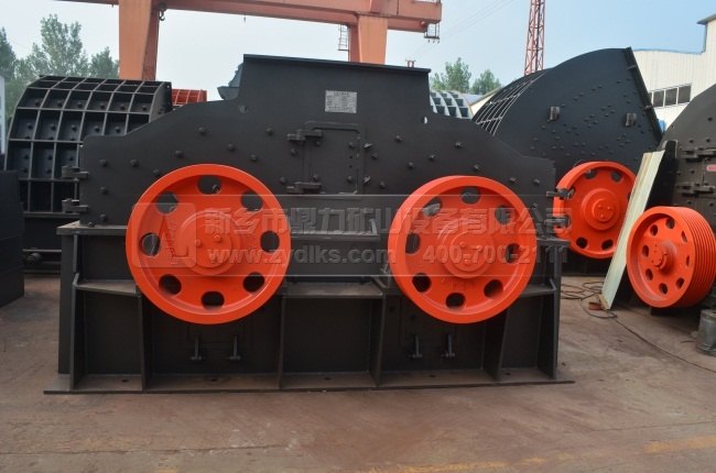 小型礦石破碎機(jī)