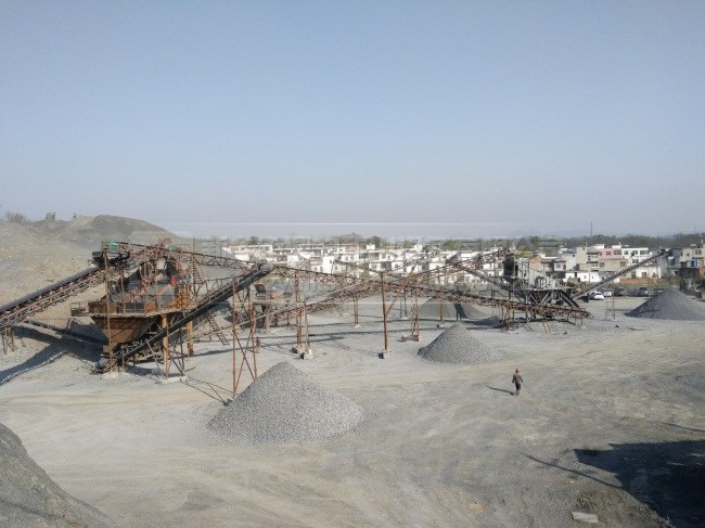 ���(d��ng)�Y��ɰʯ���a(ch��n)���е�����