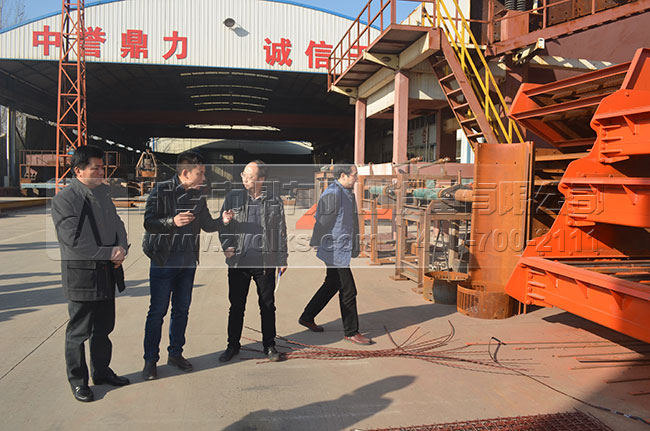 ���u(y��)�����N(xi��o)�۽�(j��ng)���м�(x��)�ش𿼲�F(tu��n)��(w��n)�}