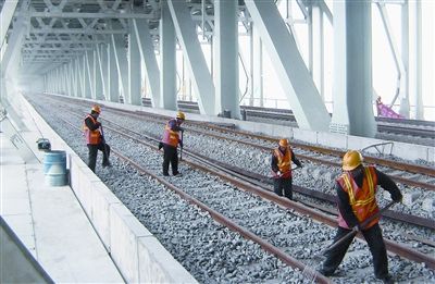 �F·��ʯ��