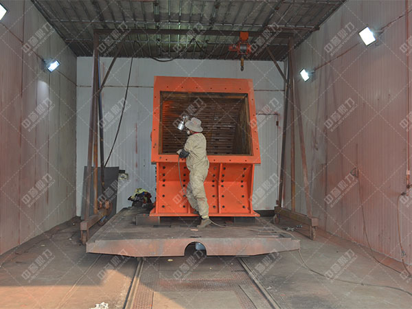 中譽(yù)鼎力礦山破碎機(jī)設(shè)備