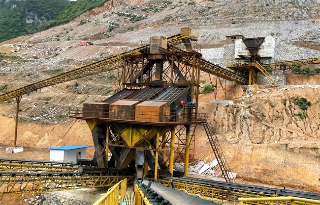 生產(chǎn)線上配置的設(shè)備