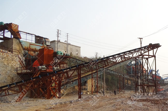 ����ʡ�Sʯ���Fɽ�^(q��)�F�ǵV�I(y��)�r(sh��)�a(ch��n)600-800��ɰʯ���a(ch��n)��