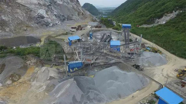 獨石山采石場近景圖