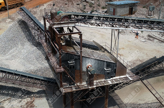 生產(chǎn)線上的設備