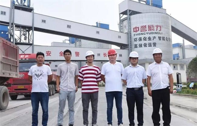 ԭ���c�����A��ˮ����ϲ����L(zh��ng)���i���Ҷ�����Ӱ����