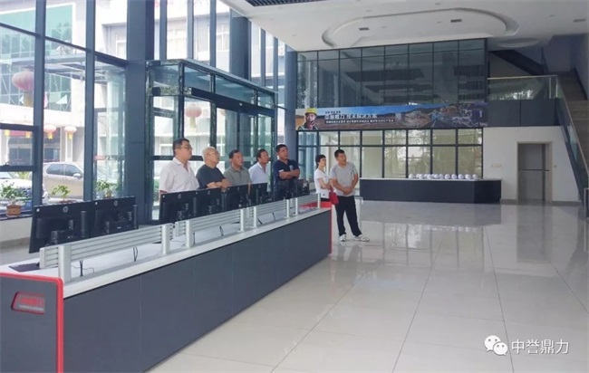 鼎力廠區(qū)的商務