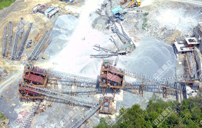 采石場(chǎng)鳥(niǎo)瞰圖