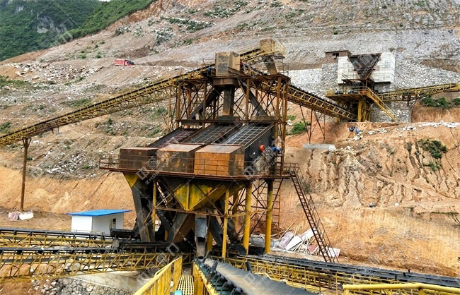 ɽ���Ͻ���ɰʯ���a(ch��n)��