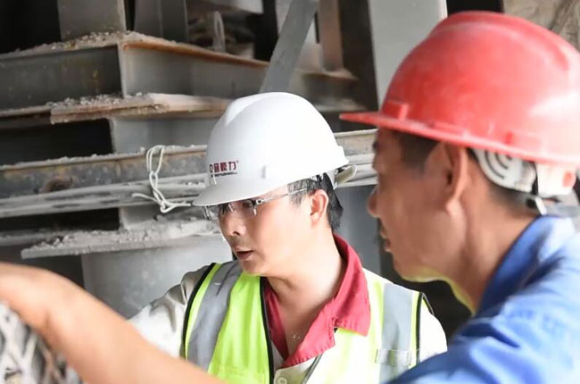 日產(chǎn)1萬(wàn)噸大型破碎機(jī)選哪家的好