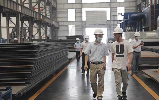 實(shí)地參觀中譽(yù)鼎力智能化一體生產(chǎn)車間