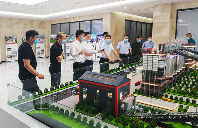 張治民董事長介紹中譽鼎力循環(huán)建材產(chǎn)業(yè)園建設(shè)理念及實踐