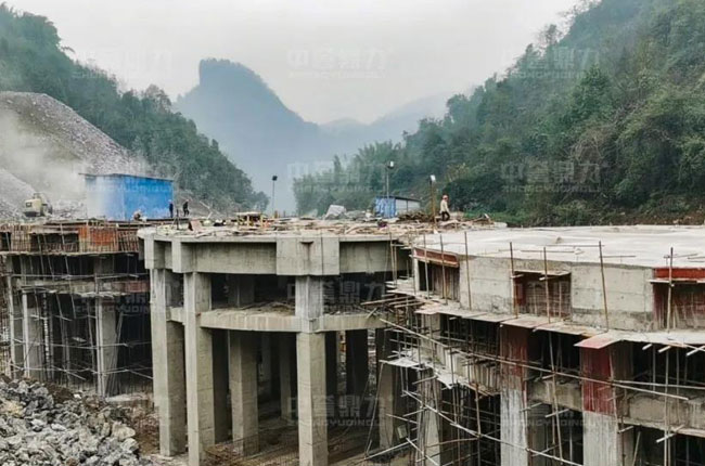 ���b�F(xi��n)��(ch��ng)