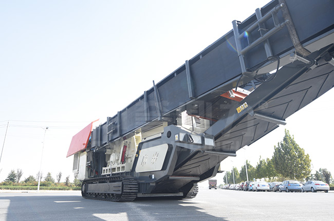 對于節(jié)能環(huán)保型移動破碎機的價格分析 對于節(jié)能環(huán)保型移動破碎機的價格分析